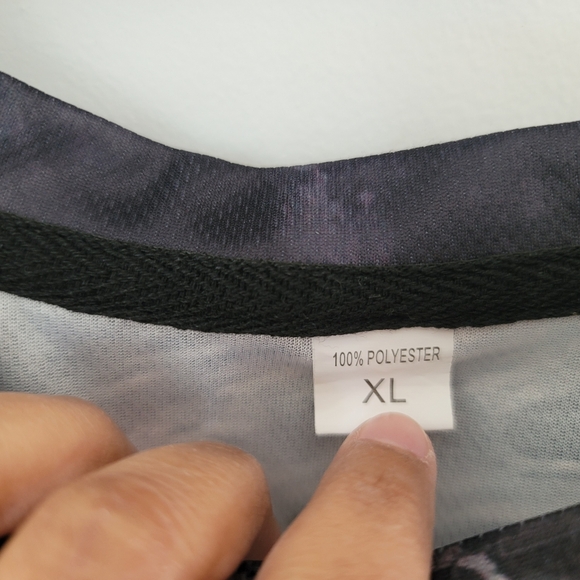 Y2K Skull Shirt Size XL - Picture 2 of 3